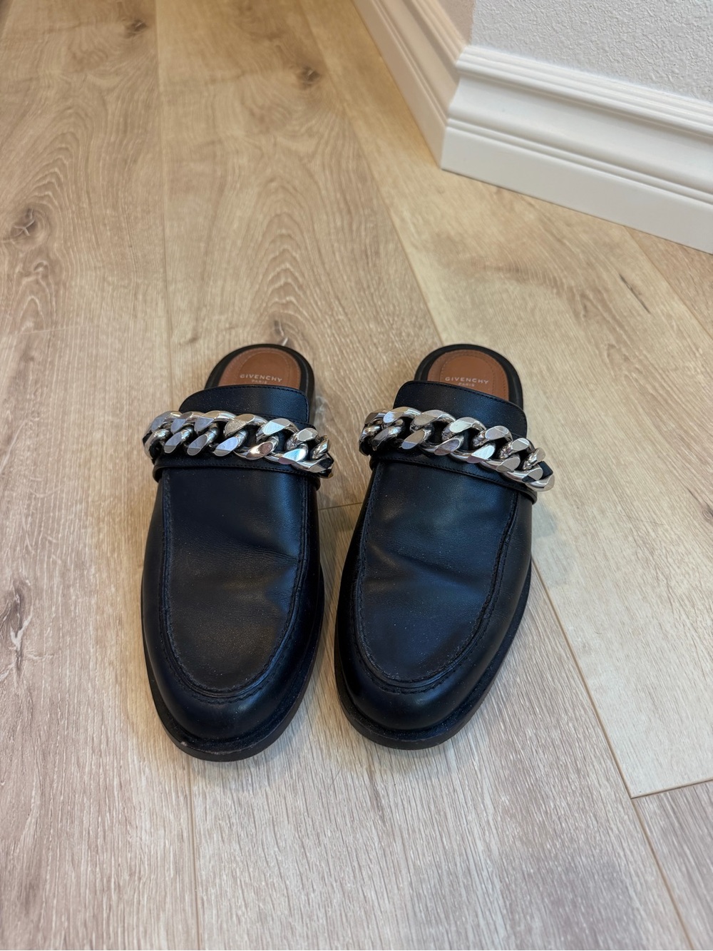 Givenchy Women’s Chain Mules